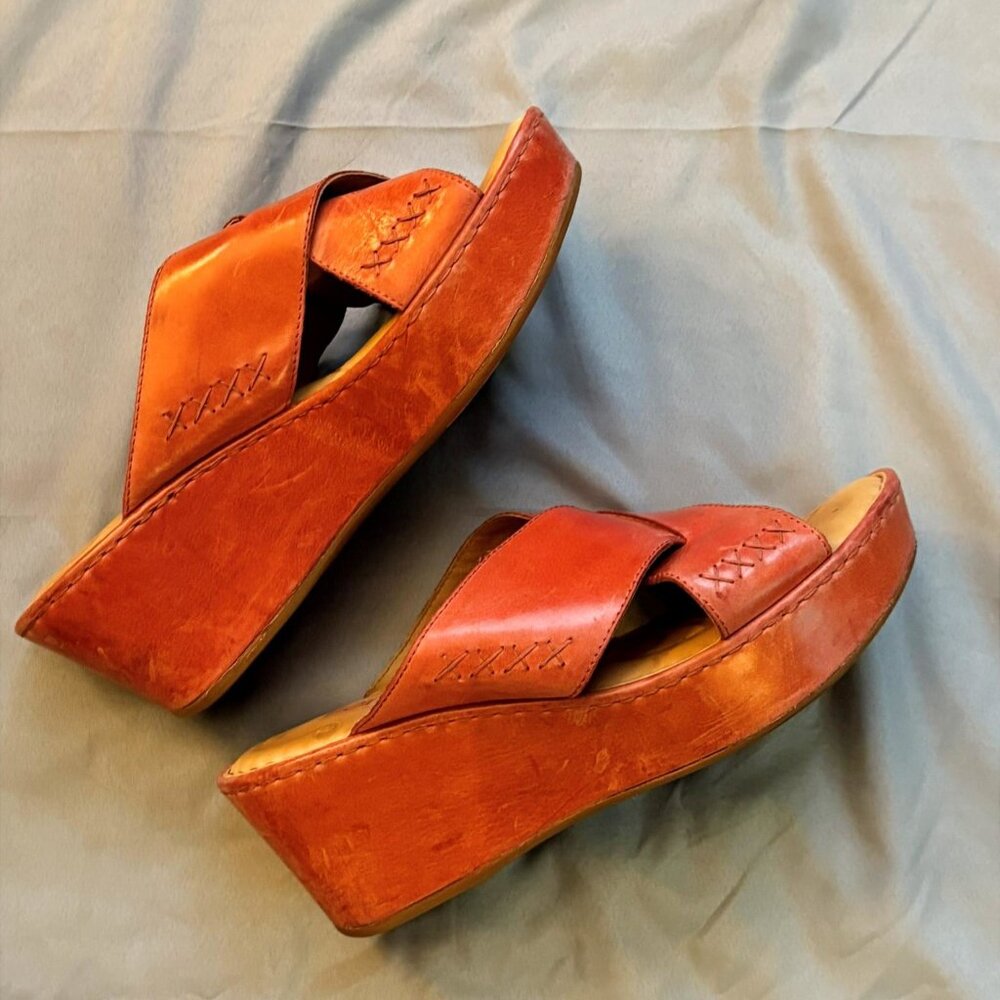 BORN Coral Pink Leather Wedge Sandals Women's 10
